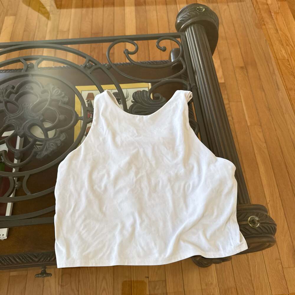 Athleta Conscious Crop Bra SmyTop in White